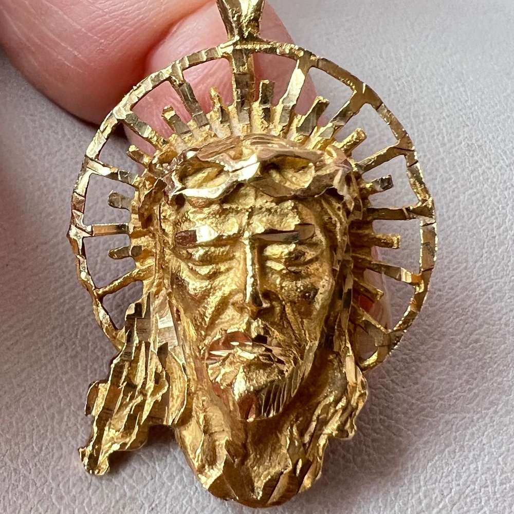 14K YELLOW GOLD JESUS CHRIST HEAD PENDANT NECKLACE RELIGIOUS GREAT DETAILED WORK